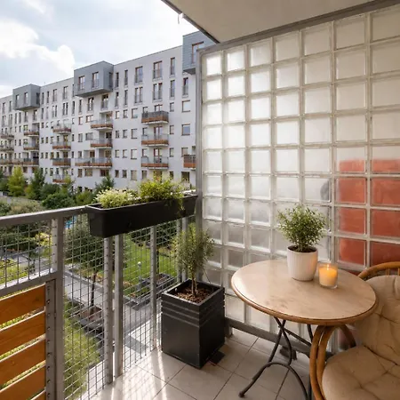 Polkowska 11 Superapart 바르샤바