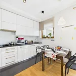 Polkowska 11 Superapart * Varšava